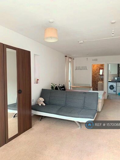 1 Bedroom Flat To Rent In Ravenscroft Avenue, Wembley, HA9