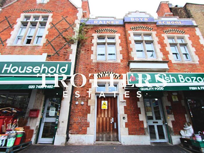 3 Bedroom Property To Rent In Cannon Street Road, London, E1