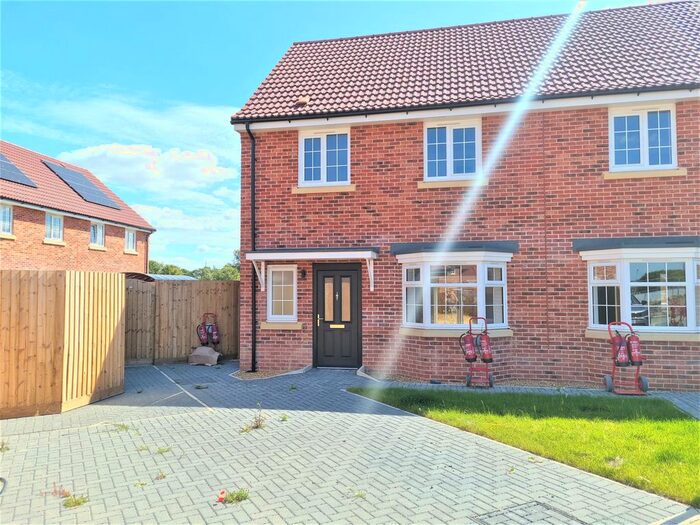 3 Bedroom Semi-Detached House To Rent In Orchard Way, Wisbech St. Mary, Wisbech, PE13