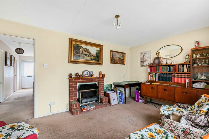 3 Bedroom Detached Bungalow For Sale In Kingsfield Road, Dane End, Ware, SG12