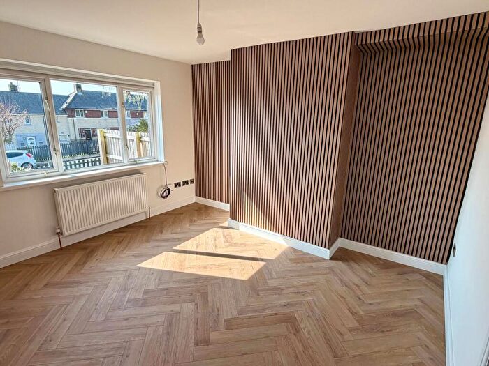 2 Bedroom Terraced House For Sale In The Oval, Bingley, BD16