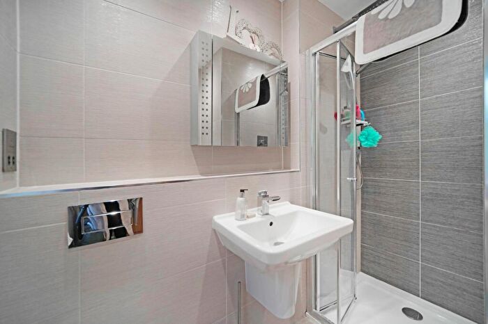 3 Bedroom Terraced House For Sale In Old Warwick Road, Lapworth, B94