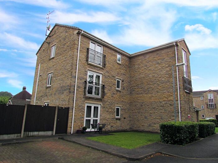 2 Bedroom Apartment For Sale In Hayfield Road, Chapel-En-Le-Frith, SK23