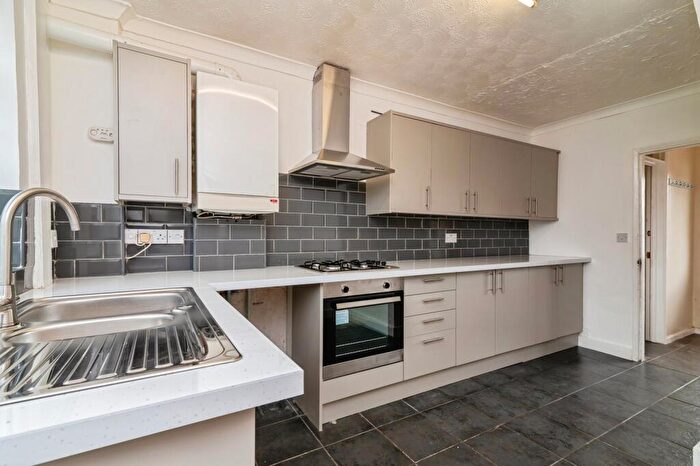 3 Bedroom Terraced House For Sale In Brandish Crescent, Clifton, Nottingham, NG11