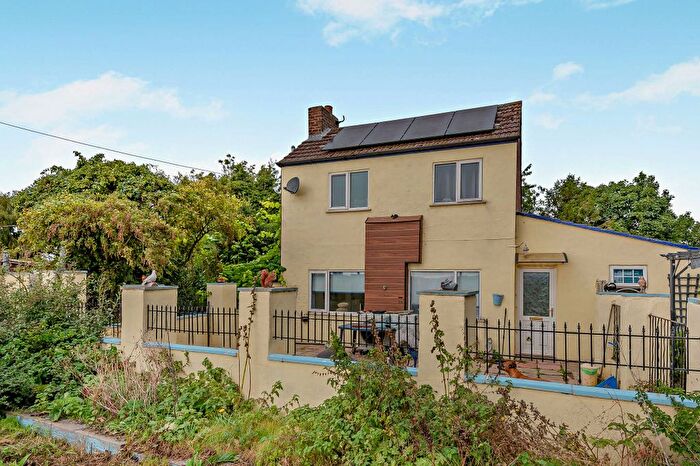 3 Bedroom Detached House For Sale In Croft Bank, Croft, PE24
