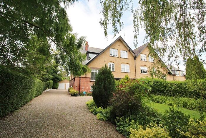 2 Bedroom Flat For Sale In Cornwall Road, Harrogate, HG1