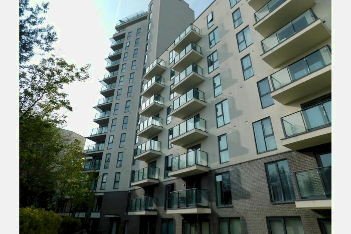 1 Bedroom Flat To Rent In Guildford Road, Woking, GU22