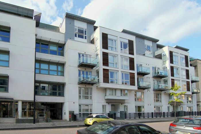1 Bedroom Apartment To Rent In Deanery Road, City Centre, Bristol, BS1