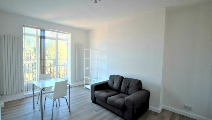 Apartment To Rent In Northwick Terrace, St Johns Wood, NW8