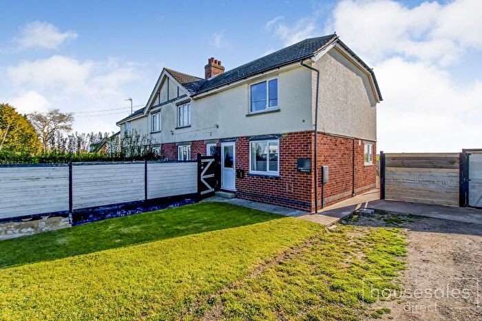 2 Bedroom End Of Terrace House For Sale In Rookery Hobhole Bank, Boston, PE22