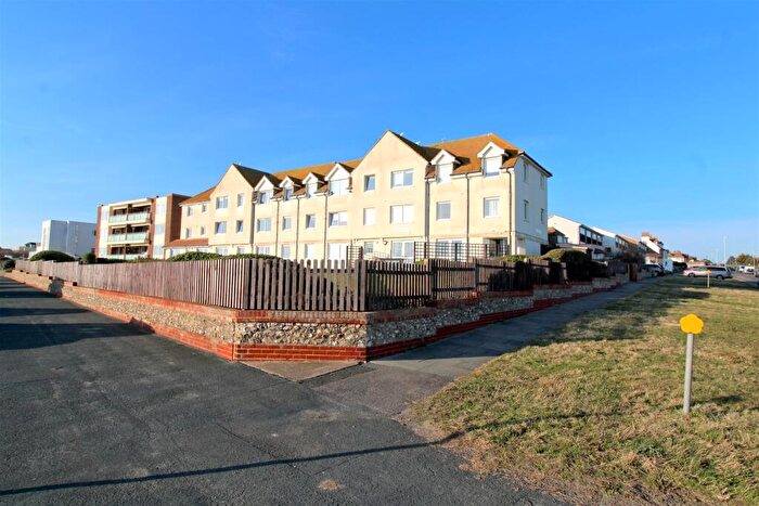 1 Bedroom Retirement Property For Sale In Merryfield Court, Marine Parade, Seaford, BN25