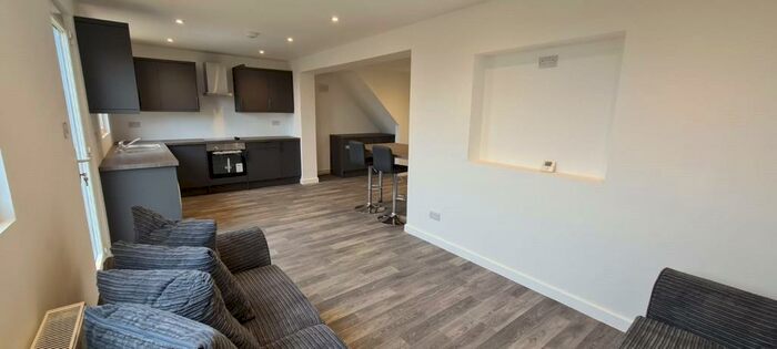 6 Bedroom Terraced House To Rent In Pound Drive, Fishponds, Bristol, BS16