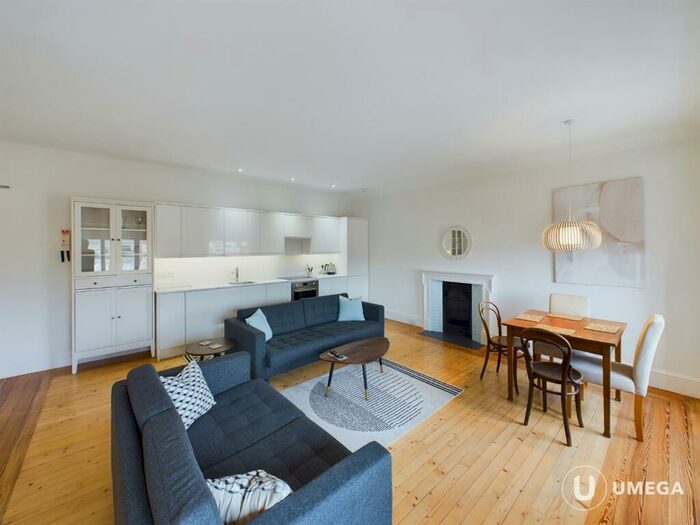 3 Bedroom Flat To Rent In Rothesay Place, West End, Edinburgh, EH3