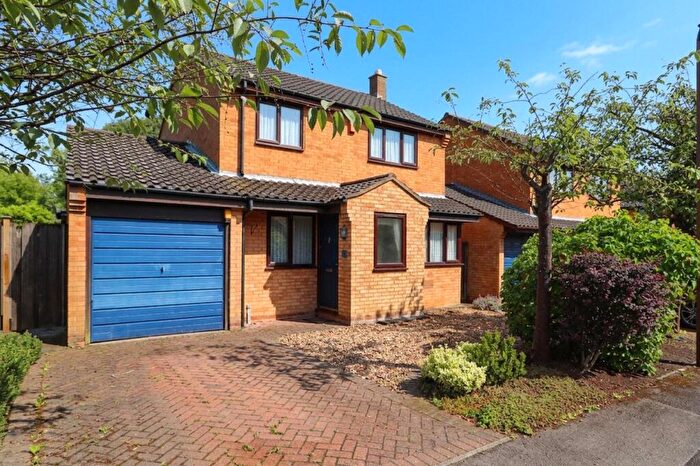 3 Bedroom Detached House For Sale In Trueman Place, Oldbrook, MK6