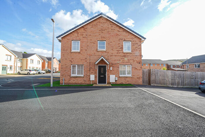 2 Bedroom End Of Terrace House For Sale In Smiths Drive, Swansea, SA1