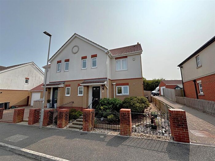 3 Bedroom Semi-Detached House For Sale In Gentian Way, Preston Downs, DT3