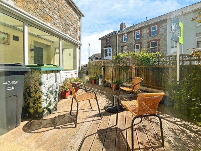 2 Bedroom Apartment For Sale In Victoria Street, Ventnor, Isle Of Wight, PO38