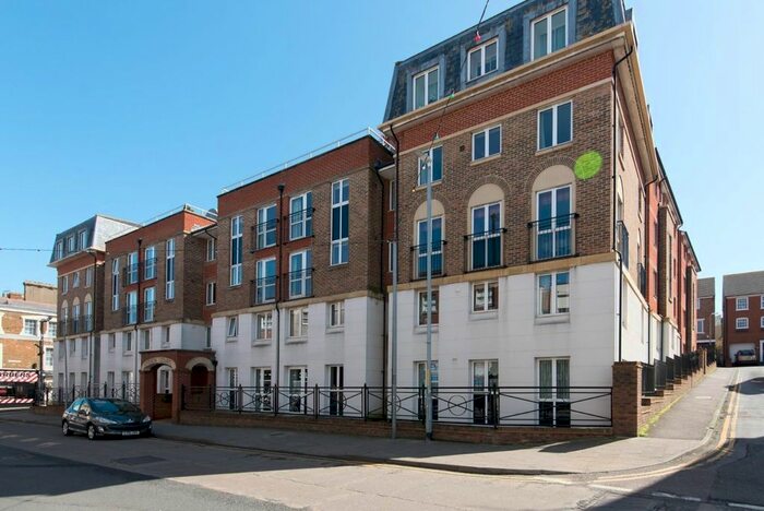 2 Bedroom Flat To Rent In Queen Street, Ramsgate, CT11