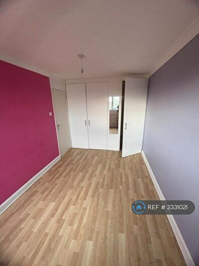 4 Bedroom Terraced House To Rent In Apollo Close, Hornchurch, RM12