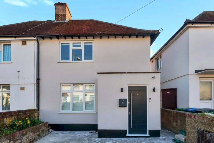 3 Bedroom Semi-Detached House To Rent In Rosebery Road, Kingston Upon Thames, KT1