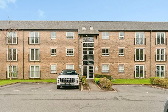 2 Bedroom Flat For Sale In Clough Gardens, Rossendale, Lancashire, BB4