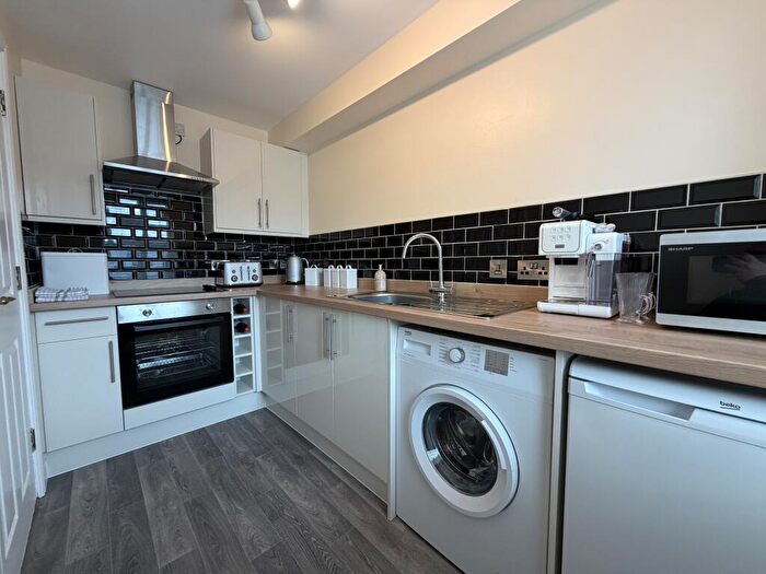 2 Bedroom Apartment To Rent In Burbury Court, Emscote Road, Warwick, CV34