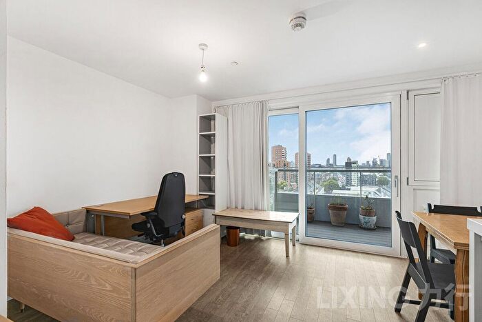 1 Bedroom Flat For Sale In Jefferson Plaza, Bow, E3
