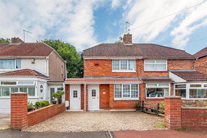 2 Bedroom Semi Detached House For Sale In Alwinton Gardens, Gateshead, NE11