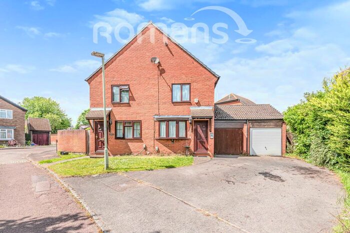 2 Bedroom Semi-Detached House To Rent In Cannock Way, Lower Earley, RG6