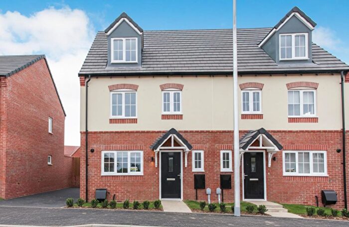 4 Bedroom Property To Rent In Caesar Drive, Nuneaton, CV11