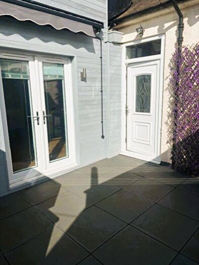 2 Bedroom Property To Rent In Orchard Road, Edinburgh, EH4