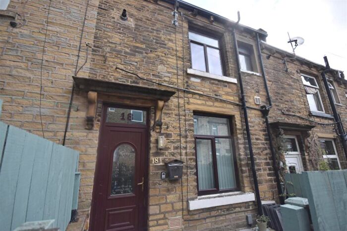 1 Bedroom Terraced House For Sale In Mary Street, Thornton, Bradford, BD13
