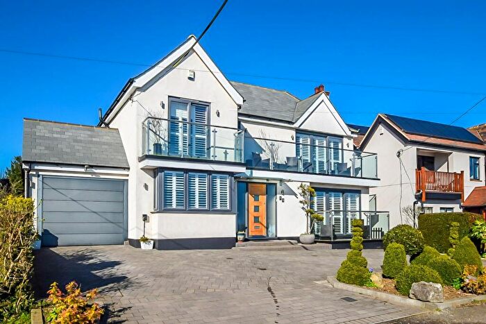 4 Bedroom Detached House For Sale In St. Marys Road, Benfleet, SS7