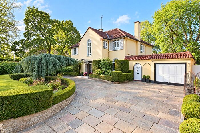 4 Bedroom Detached House To Rent In Northwood, Hertfordshire, HA6