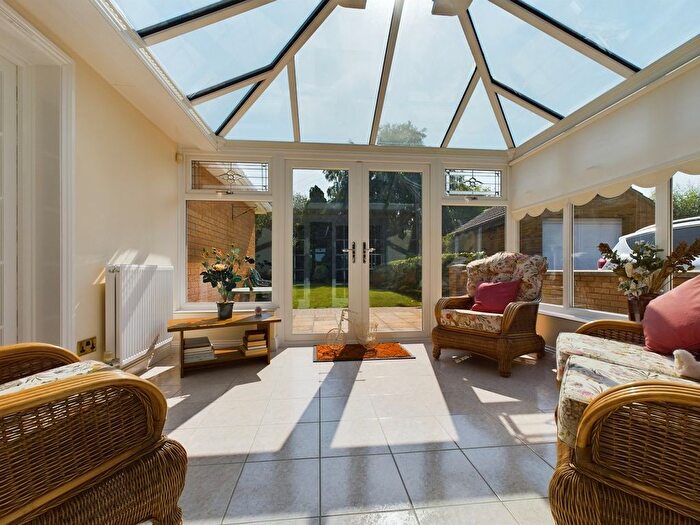 3 Bedroom Detached Bungalow For Sale In Langhorns Lane, Outwell, Wisbech, PE14