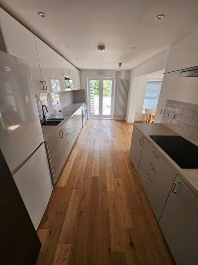 6 Bedroom House To Rent In Bath Road, Bristol, BS4