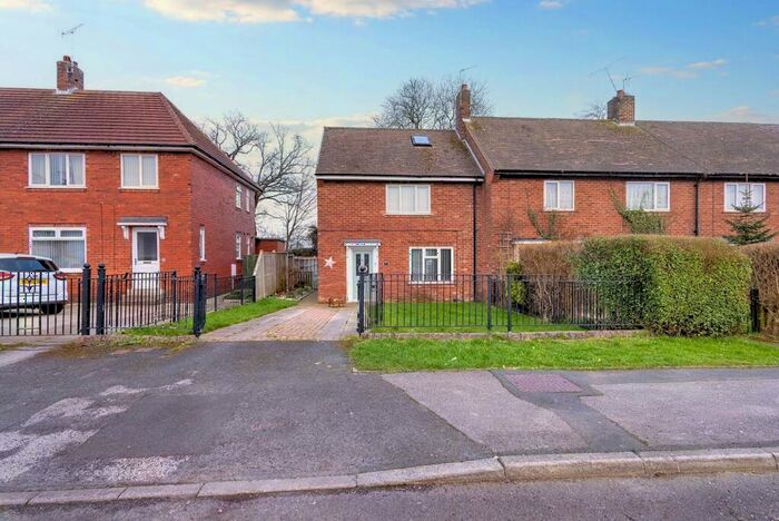 3 Bedroom End Of Terrace House To Rent In Walworth Avenue, Harrogate, HG2