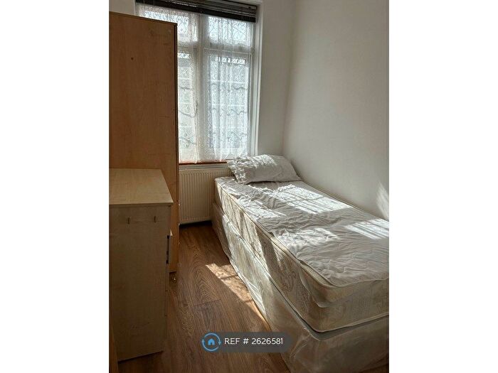 3 Bedroom Terraced House To Rent In Belvedere Road, London, E10