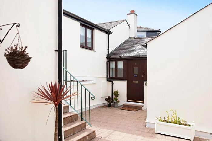 2 Bedroom Flat For Sale In The Lookout, High Street, Falmouth, TR11
