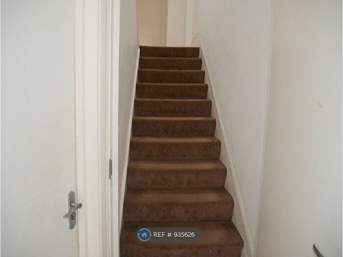 1 Bedroom Flat To Rent In Ashmore Road, London, W9