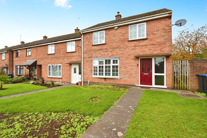 4 Bedroom End Of Terrace House For Sale In Field Close, Houghton-On-The-Hill, Leicester, Leicestershire, LE7