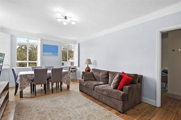 2 Bedroom Flat To Rent In Harrow Lodge, Northwick Terrace, NW8