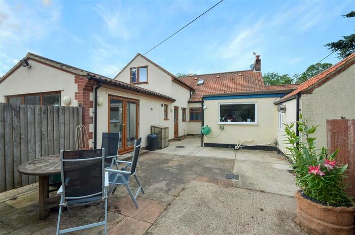 4 Bedroom Detached Bungalow For Sale In Lenwade, Norwich, NR9