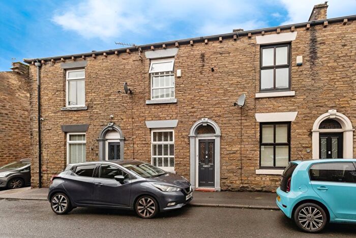 2 Bedroom Terraced House To Rent In Co-Operative Street, Oldham, OL4