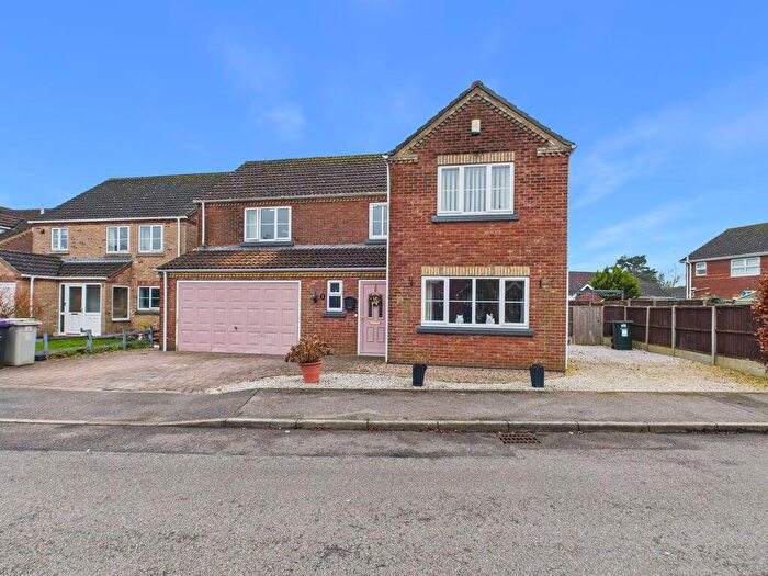 4 Bedroom Detached House For Sale In Farriers Way, Tattershall, LN4