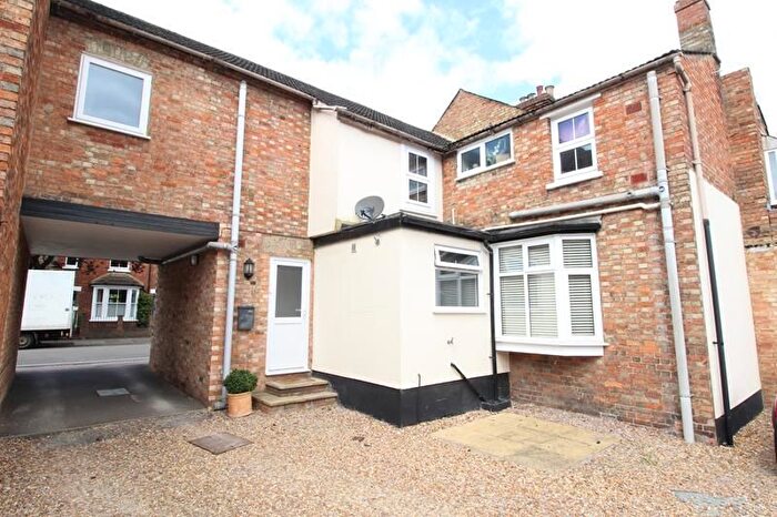 2 Bedroom Flat To Rent In Howbury Street, Bedford, MK40