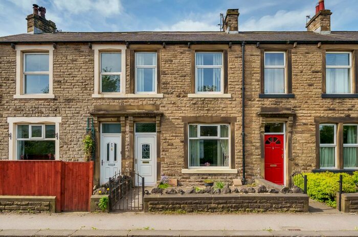 3 Bedroom Terraced House For Sale In Keighley Road, Skipton, North Yorkshire, BD23