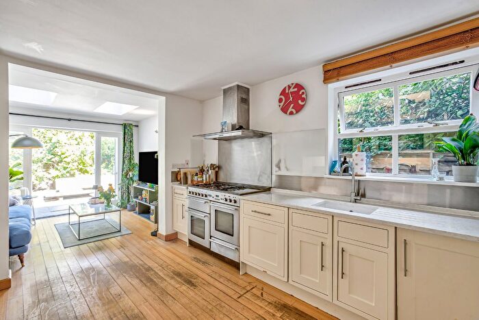 2 Bedroom Flat For Sale In Chantrey Road, Brixton, London, SW9