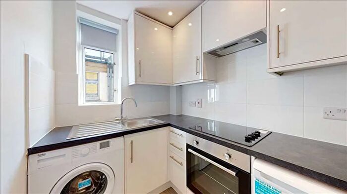 1 Bedroom Flat To Rent In Warren Court, Euston Road, Marylebone, NW1