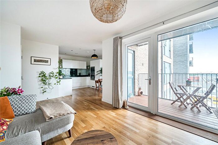 1 Bedroom Flat For Sale In Hampden Road, London, N8